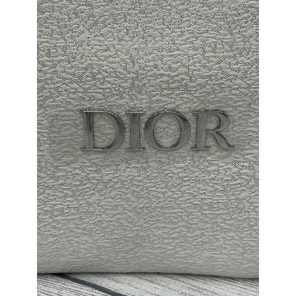Dior Forever Glow Maximizer Silver Cosmetic Pouch Luxury Makeup Bag With Box - Picture 4 of 11